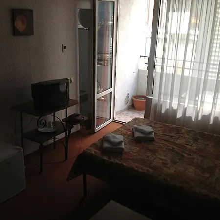 Astra Family Hotel
